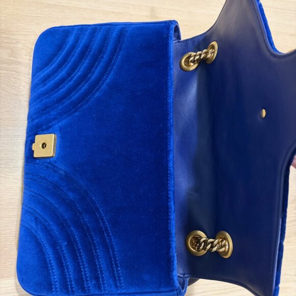 Gucci Velvet Matelasse Medium GG Marmont Shoulder Bag (Cobalt Blue) - Picture 4 of 8
